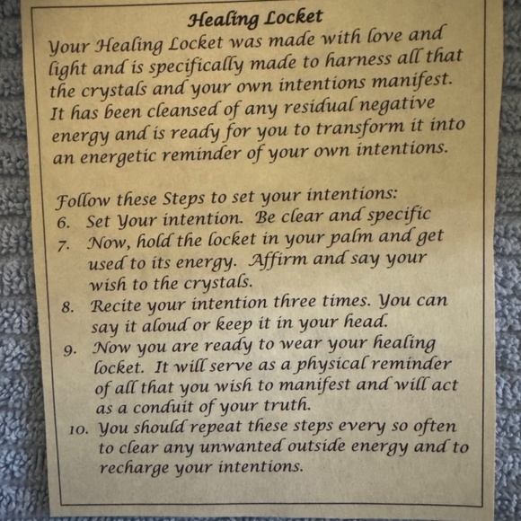 Floating Locket - Picture 4 of 4